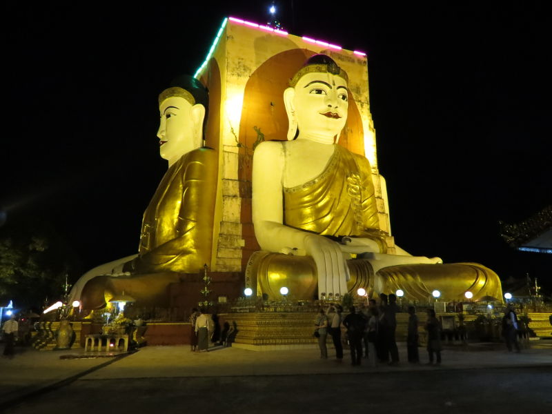 vier Buddhas